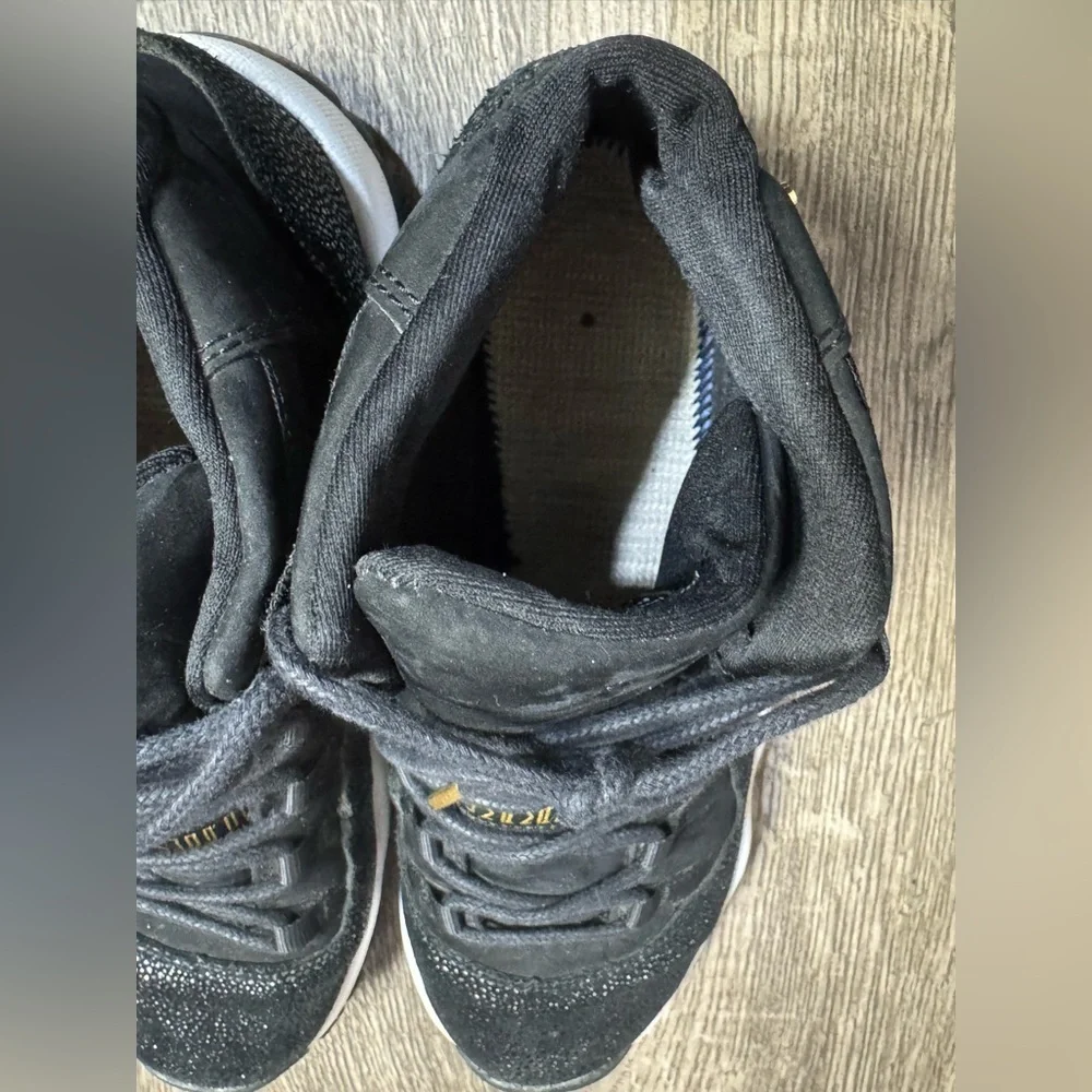 Nike Black and Gold Athletic Shoes